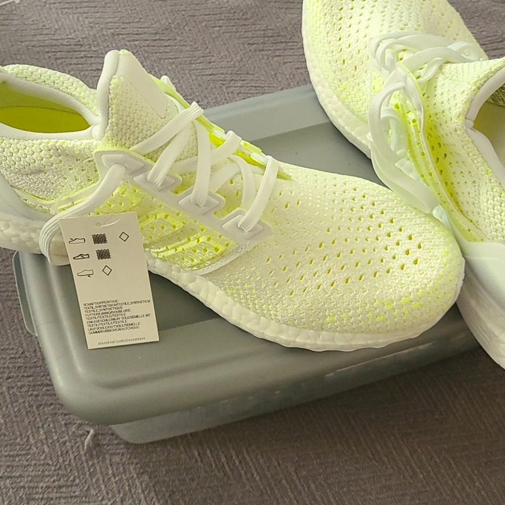 Adidas nwt ultra boost men 10.5